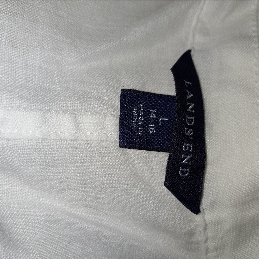 Lands End Woman's Sleeveless Blouse - Picture 3 of 3